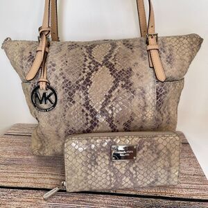 Michael Kors Snakeskin Tote Bag & Matching Wallet Set